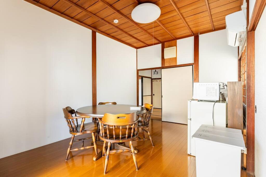 日々の宿: 宇野駅から車で5分 直島へ 最大7名様 古民家貸切 一棟貸し Tamana Exterior foto